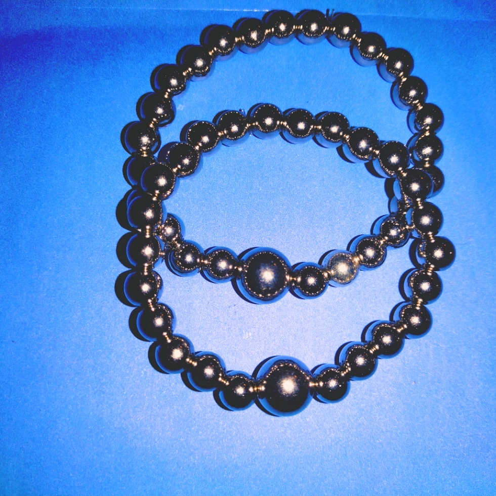 Braceletz